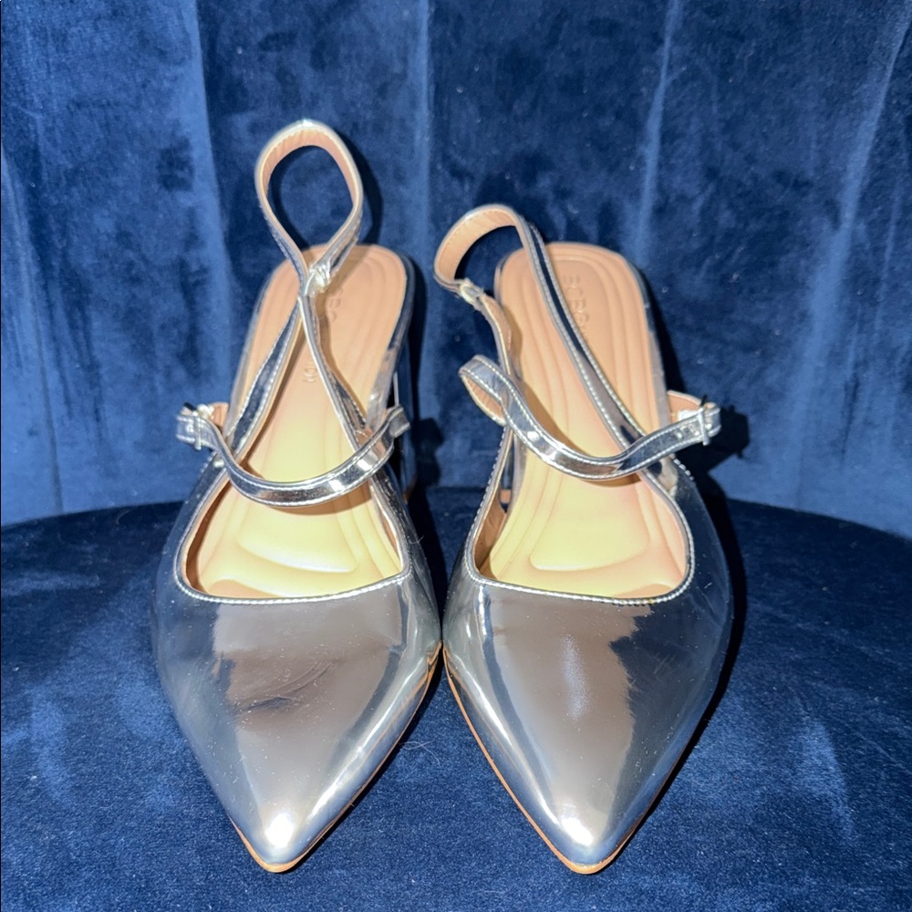 Bcbgeneration Elegant Silver Block Heel Slingback… - image 2